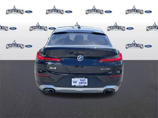 2022 BMW X4 xDrive30i