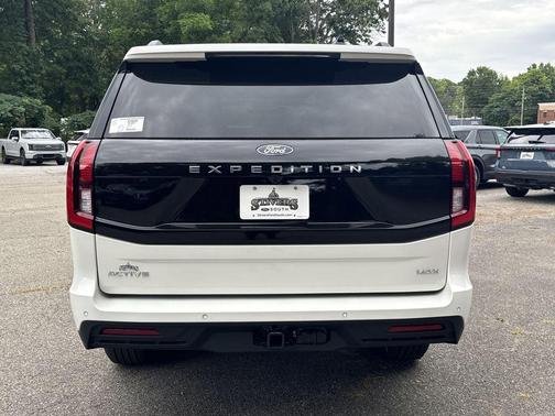 White 2026 Ford Expedition Max Active 4x2