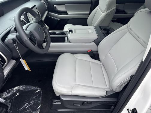 White 2026 Ford Expedition Max Active 4x2