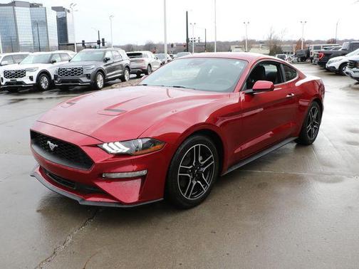 2021 Ford Mustang EcoBoost