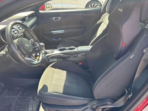 2021 Ford Mustang EcoBoost