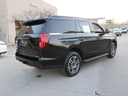 Agate Black Metallic 2025 Ford Expedition Active