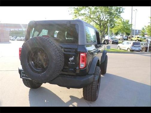 2025 Ford Bronco Base