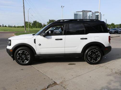 Oxford White 2026 Ford Bronco Sport Outer Banks