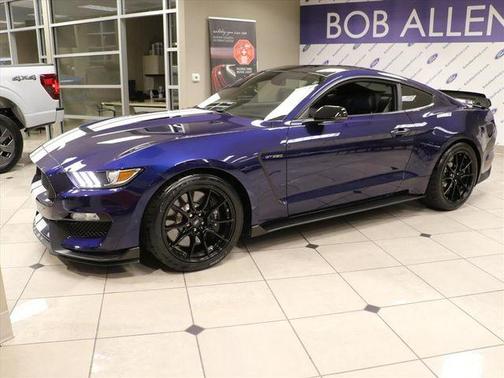 2019 Ford Shelby GT350 Base