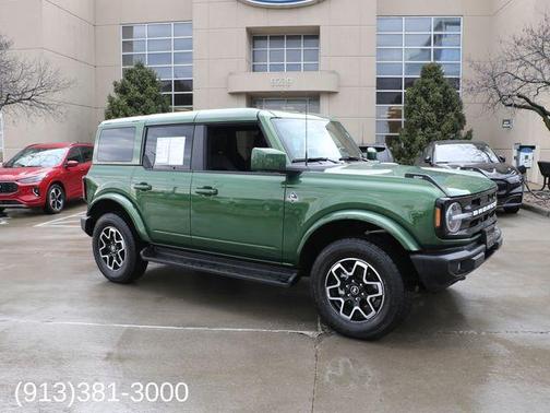 2025 Ford Bronco Outer Banks