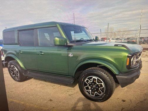 2025 Ford Bronco Outer Banks