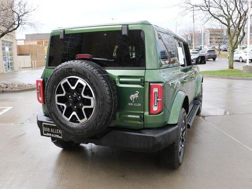 2025 Ford Bronco Outer Banks