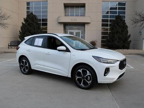 2023 Ford Escape ST-Line Elite