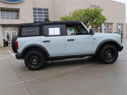 2023 Ford Bronco Black Diamond