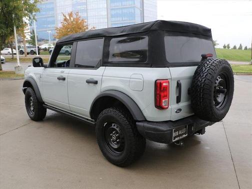 2023 Ford Bronco Black Diamond