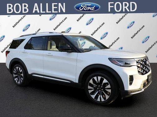 White Metallic 2027 Ford Explorer Platinum