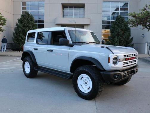 Avalanche 2026 Ford Bronco Heritage Edition