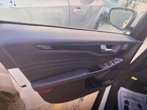 2024 Ford Escape ST-Line Elite