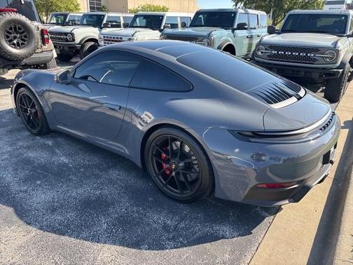 2025 Porsche 911 Carrera GTS