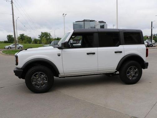 Oxford White 2026 Ford Bronco Big Bend