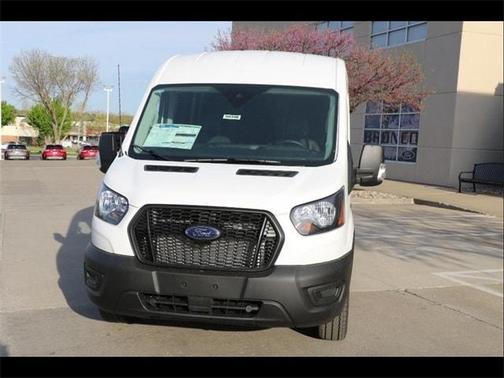 2025 Ford Transit-250 148 WB Medium Roof Cargo