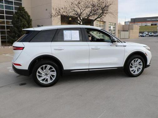 2023 Lincoln Corsair Standard