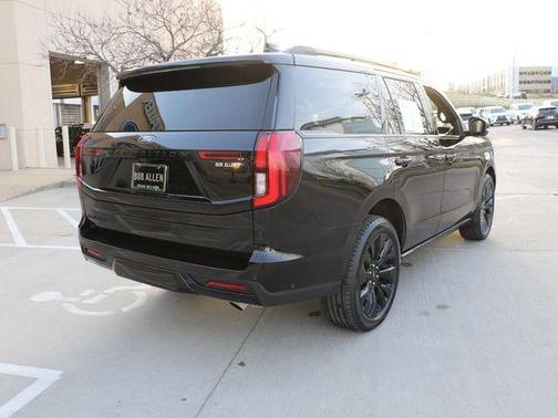 Agate Black Metallic 2025 Ford Expedition Platinum