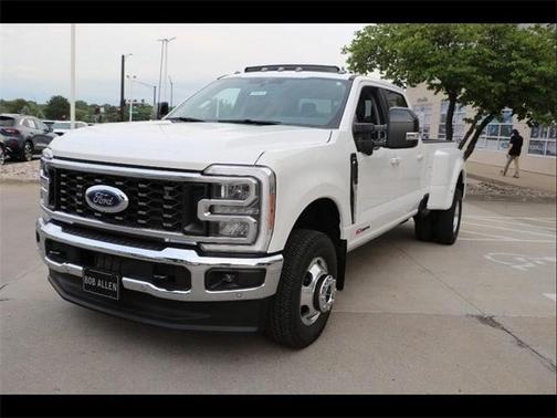 2025 Ford F-350 Lariat Super Duty