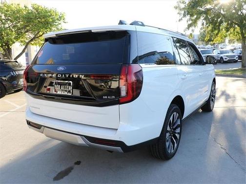 2025 Ford Expedition Platinum