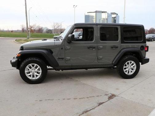 2023 Jeep Wrangler Sport