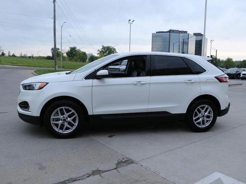 Star White 2024 Ford Edge SEL