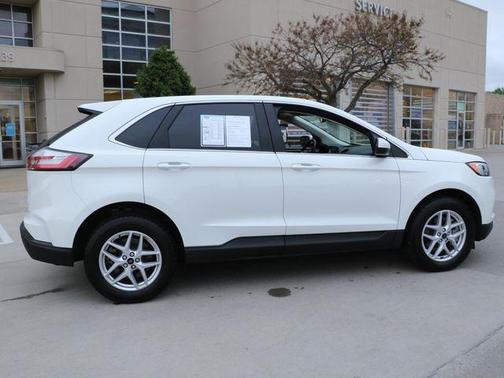Star White 2024 Ford Edge SEL