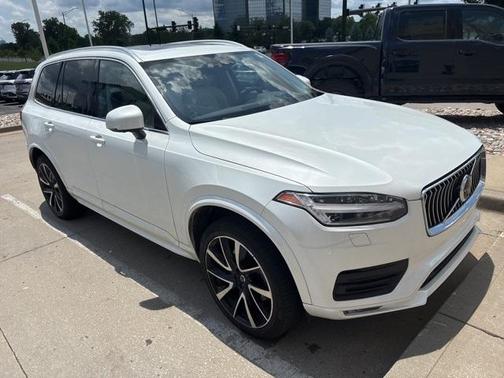 2020 Volvo XC90 T6 Momentum 6 Passenger