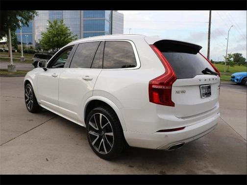 2020 Volvo XC90 T6 Momentum 6 Passenger