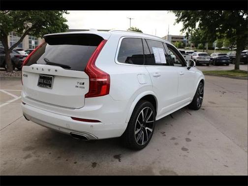 2020 Volvo XC90 T6 Momentum 6 Passenger