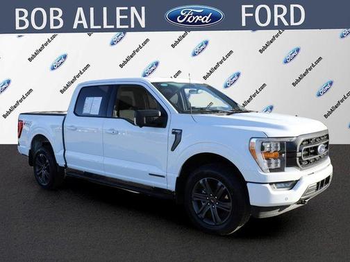 Oxford White 2023 Ford F-150 XLT