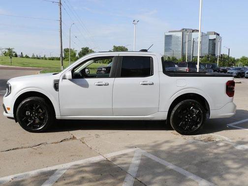 White 2026 Ford Maverick Lobo Standard