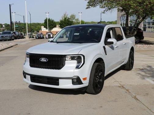 White 2026 Ford Maverick Lobo Standard