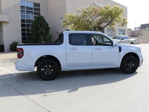White 2026 Ford Maverick Lobo Standard