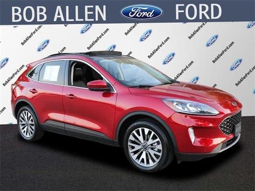 2022 Ford Escape Titanium