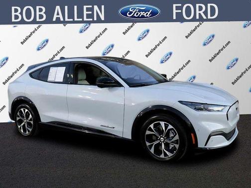 2022 Ford Mustang Mach-E Premium