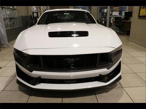 2025 Ford Mustang Dark Horse