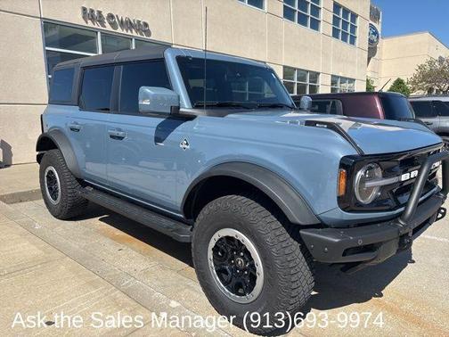 Azure Gray Metallic 2024 Ford Bronco Outer Banks