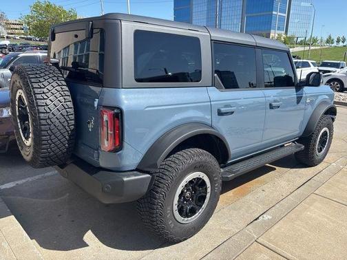 Azure Gray Metallic 2024 Ford Bronco Outer Banks