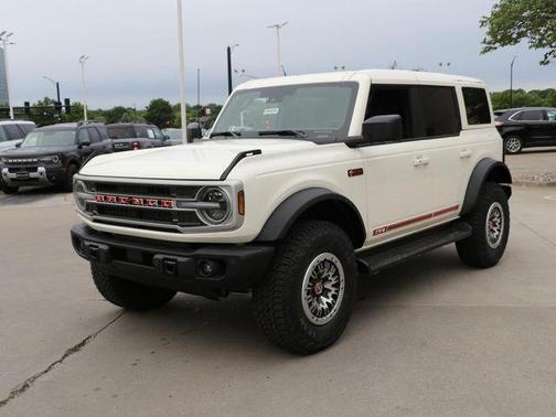 White 2026 Ford Bronco Outer Banks