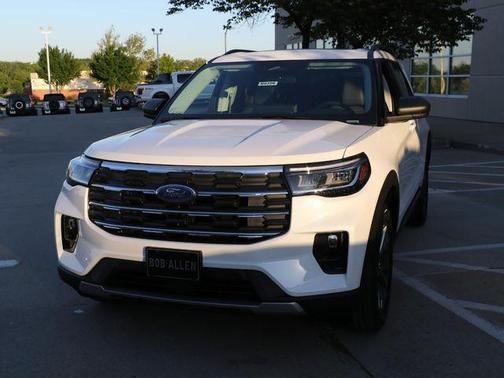 White 2026 Ford Explorer Active