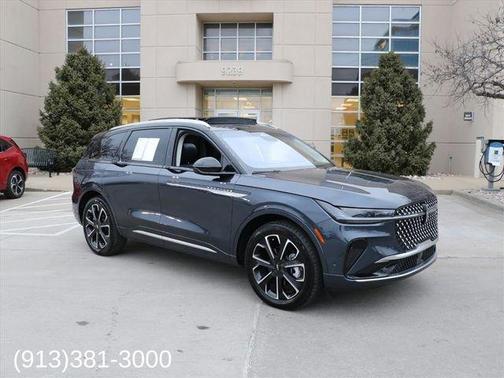 2024 Lincoln Nautilus Reserve