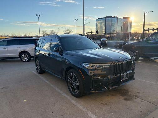 2021 BMW X7 M50i