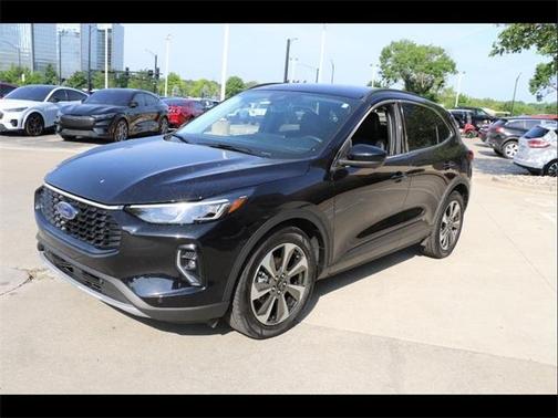 2023 Ford Escape Platinum