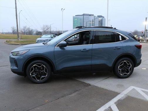 2026 Ford Escape Platinum