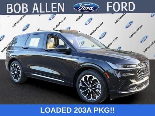 Infinite Black Metallic 2024 Lincoln Nautilus Reserve