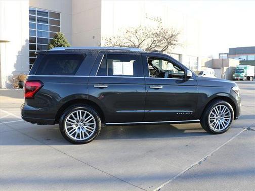 2022 Ford Expedition Platinum