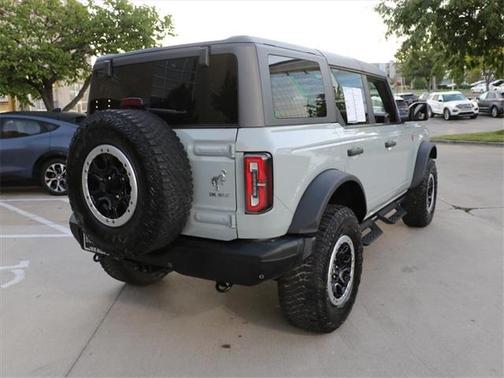 2023 Ford Bronco Badlands