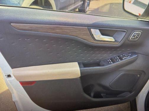 2020 Ford Escape Titanium Hybrid